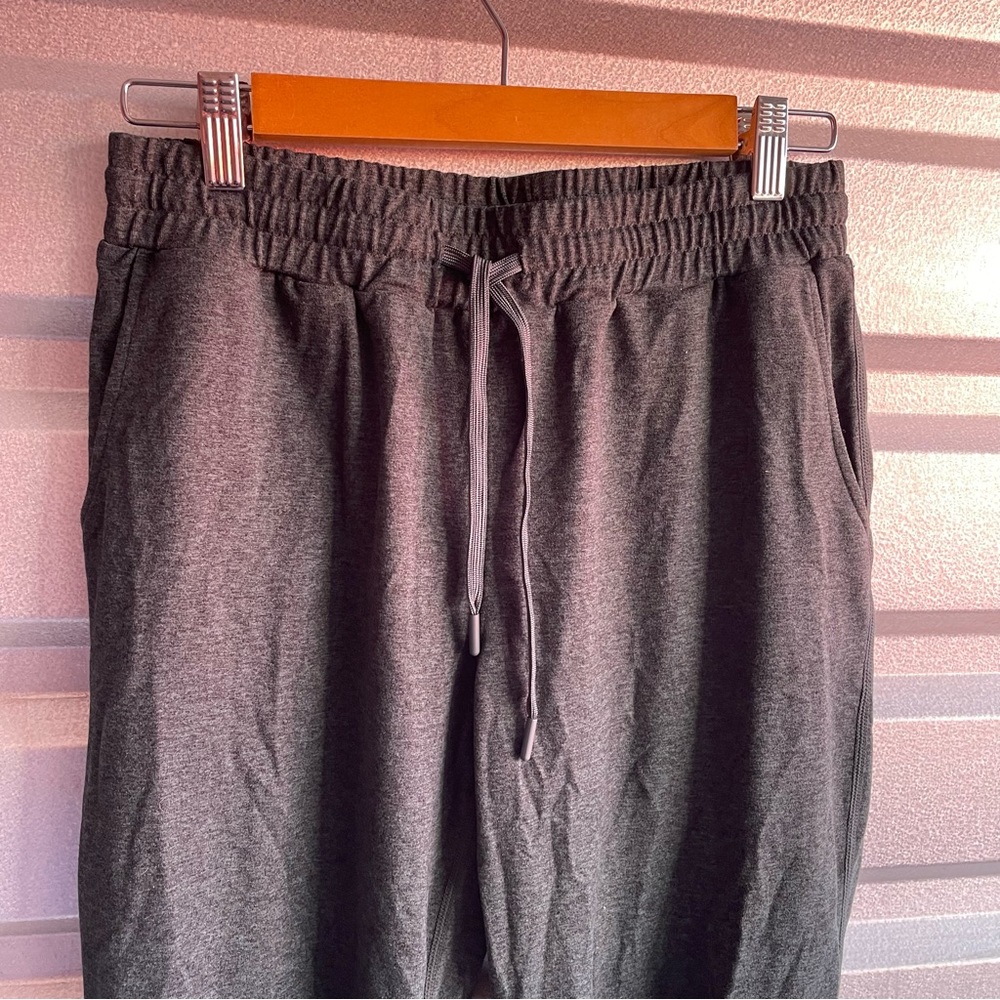 Quince flowknit Mid-Rise Joggers in heather green - Picture 4 of 9